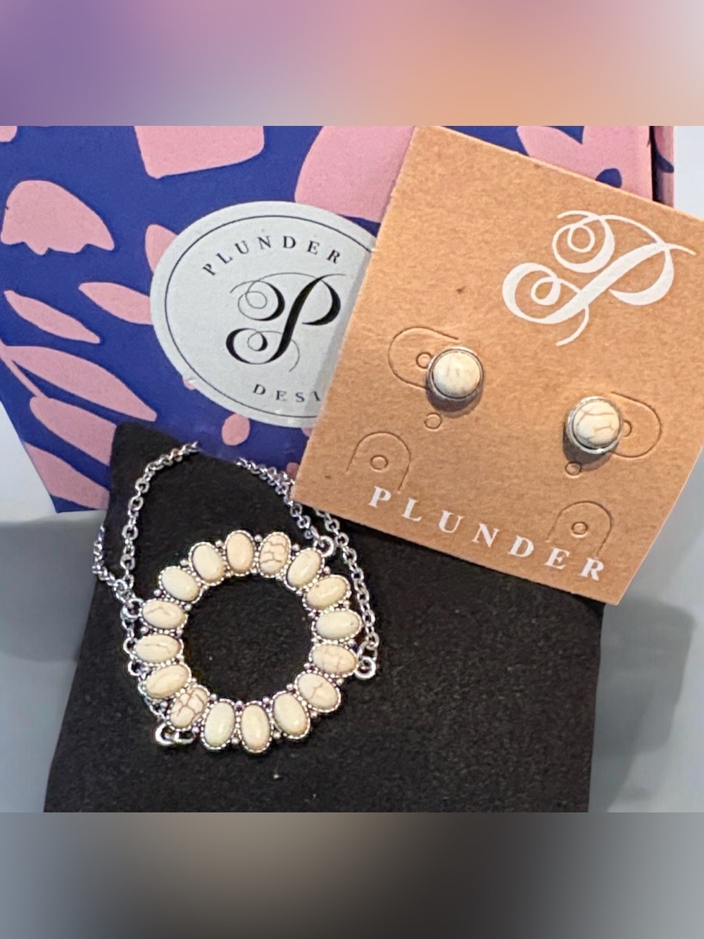 Plunder Double Silver Chain Cream Stone Circle Bracelet & Stud Earring Set